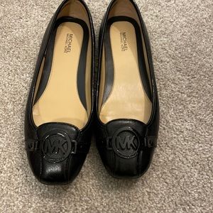 Michael Korea black flats size 8 NEVER WORN